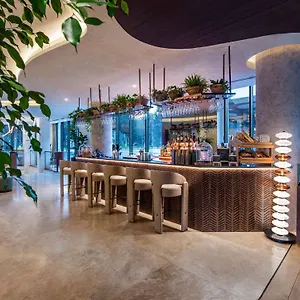מלון Swissotel, טביליסי